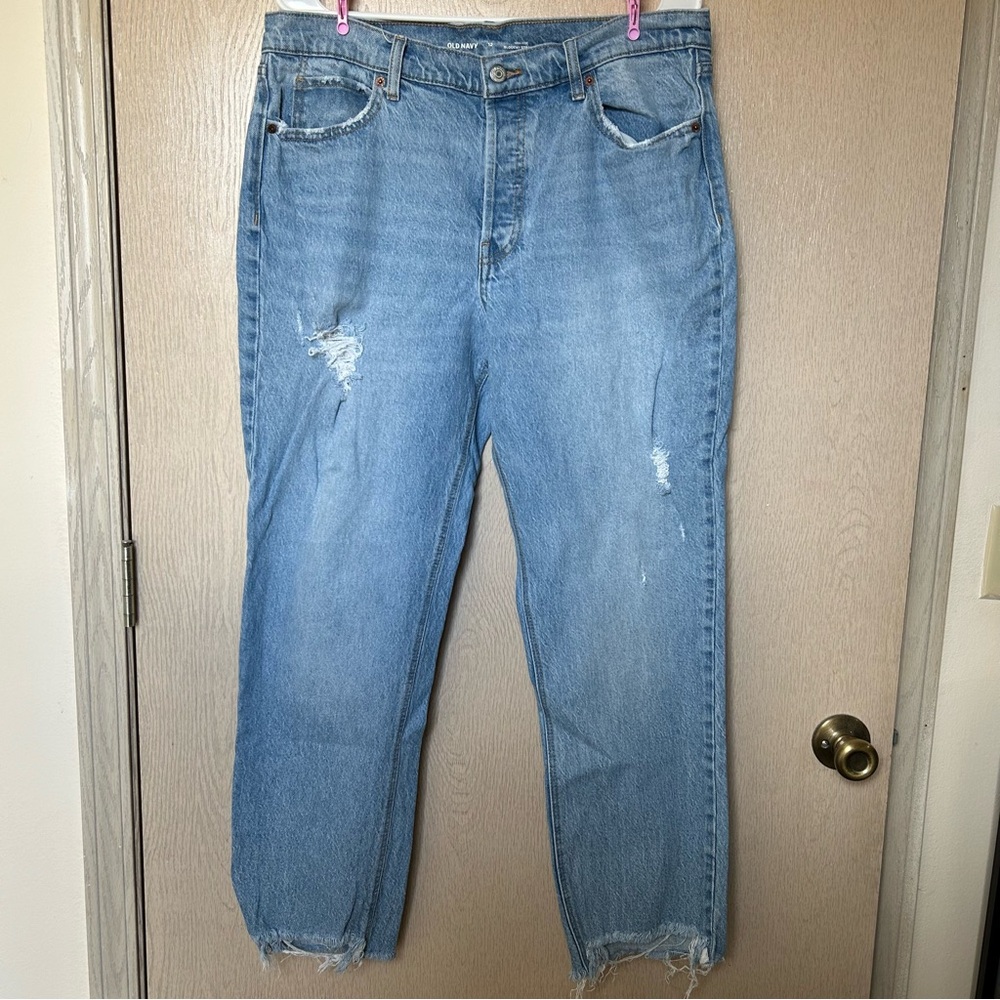 Slouchy Straight High Rise Distressed Denim Jeans - Old Navy - Size 12